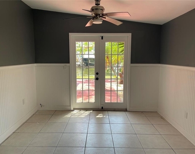 2100 Avenue A - Photo Thumbnail 9