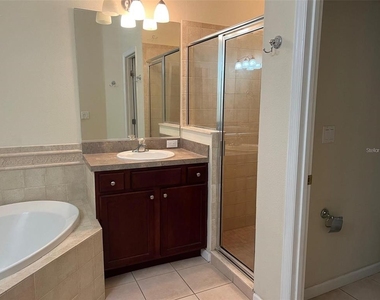 9035 Vista Verde Drive - Photo Thumbnail 9