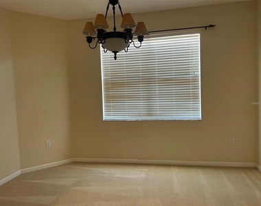 9035 Vista Verde Drive - Photo Thumbnail 5