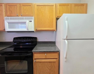 4802 51st Street W - Photo Thumbnail 3