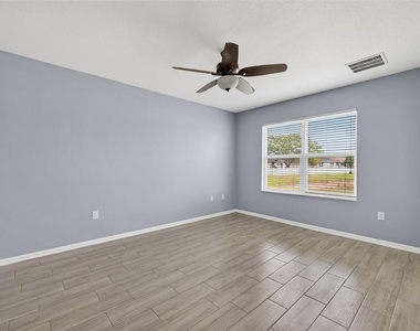 4042 Wayfarer Way - Photo Thumbnail 12