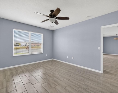 4042 Wayfarer Way - Photo Thumbnail 17