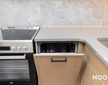 589 Knickerbocker Avenue - Photo Thumbnail 2