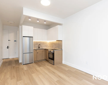 589 Knickerbocker Avenue - Photo Thumbnail 1