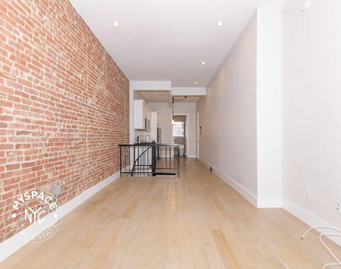 1090 Bedford Avenue - Photo Thumbnail 4