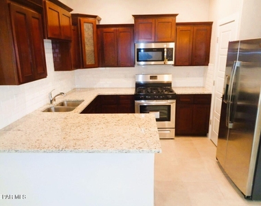 14932 Tierra Haven Avenue - Photo Thumbnail 7