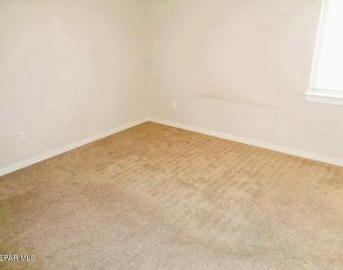 14932 Tierra Haven Avenue - Photo Thumbnail 10