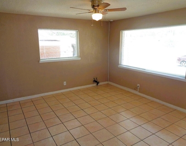 8724 Polaris Street - Photo Thumbnail 1