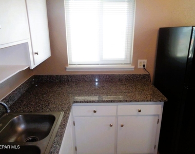 8724 Polaris Street - Photo Thumbnail 9