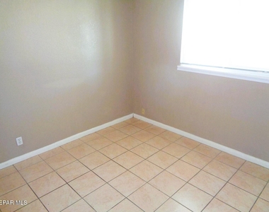 8724 Polaris Street - Photo Thumbnail 16