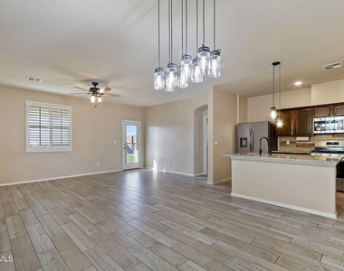 3921 Desert Dunes Drive - Photo Thumbnail 11