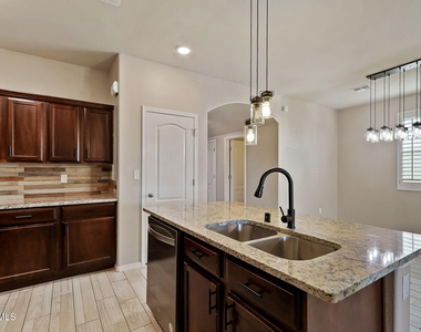 3921 Desert Dunes Drive - Photo Thumbnail 17