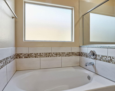 3921 Desert Dunes Drive - Photo Thumbnail 25