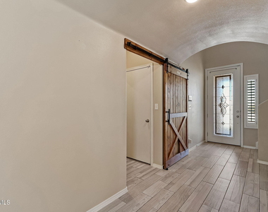 3921 Desert Dunes Drive - Photo Thumbnail 5