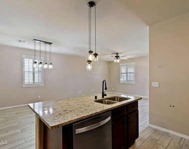 3921 Desert Dunes Drive - Photo Thumbnail 16
