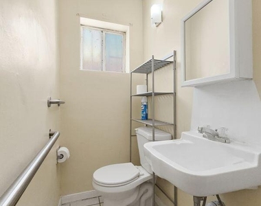 921 Olive Avenue - Photo Thumbnail 14