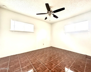 209 San Saba Road - Photo Thumbnail 15