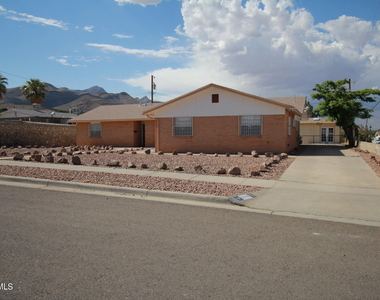 3615 Olympic Avenue - Photo Thumbnail 6