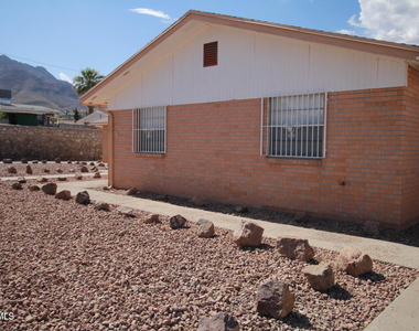 3615 Olympic Avenue - Photo Thumbnail 8