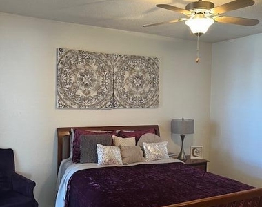 6201 Escondido Drive - Photo Thumbnail 28
