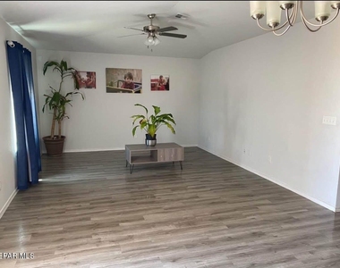 14608 Adonis Blue Court - Photo Thumbnail 5
