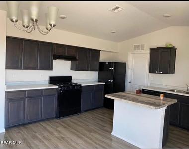 14608 Adonis Blue Court - Photo Thumbnail 3