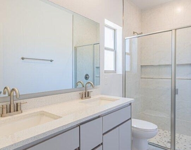 15168 Composition Avenue - Photo Thumbnail 20