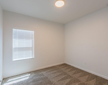 15168 Composition Avenue - Photo Thumbnail 16