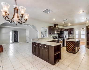 6104 La Posta Drive - Photo Thumbnail 11