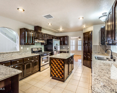 6104 La Posta Drive - Photo Thumbnail 12