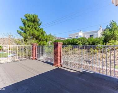 6104 La Posta Drive - Photo Thumbnail 26