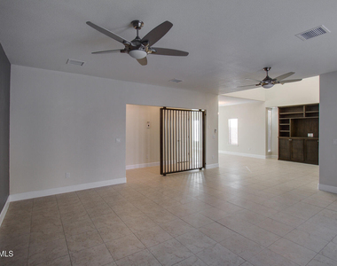 5353 Jack Marcus Drive - Photo Thumbnail 5