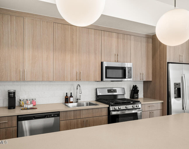 828 Acton Street - Photo Thumbnail 8