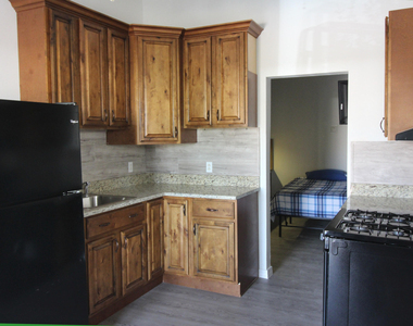 1408 Arizona Avenue - Photo Thumbnail 6
