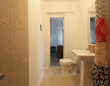 1408 Arizona Avenue - Photo Thumbnail 11