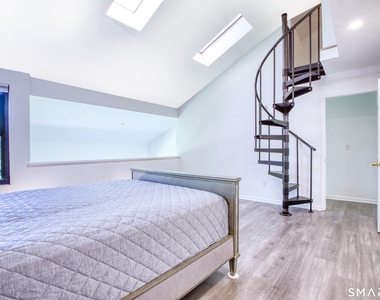 1465 Putnam Avenue - Photo Thumbnail 18
