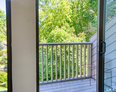 1465 Putnam Avenue - Photo Thumbnail 11