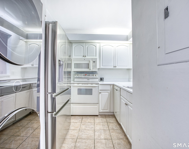 1465 Putnam Avenue - Photo Thumbnail 6