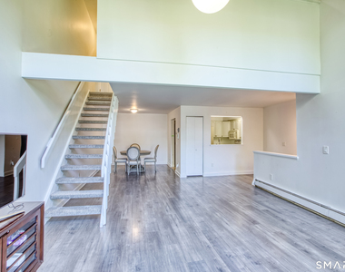 1465 Putnam Avenue - Photo Thumbnail 2