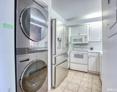 1465 Putnam Avenue - Photo Thumbnail 8