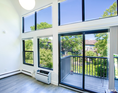 1465 Putnam Avenue - Photo Thumbnail 9