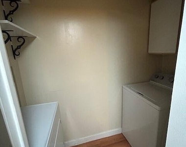 488 Bedford Street - Photo Thumbnail 12