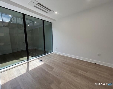 460a Summer Street - Photo Thumbnail 14