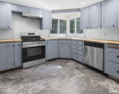 35 Woodland Drive - Photo Thumbnail 5