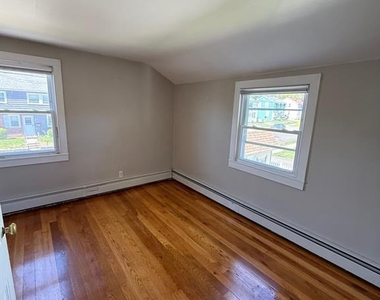 17 New Hampshire Drive - Photo Thumbnail 11