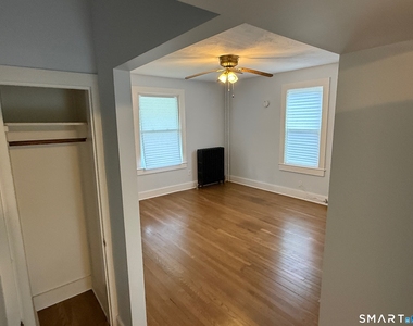 133 Eastern Drive - Photo Thumbnail 2