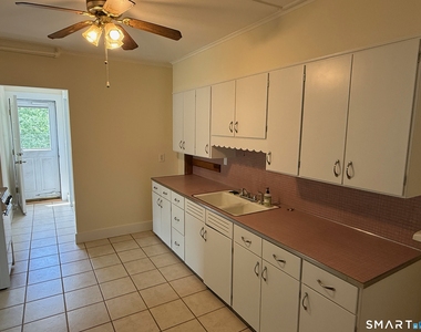 133 Eastern Drive - Photo Thumbnail 13