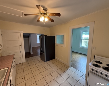 133 Eastern Drive - Photo Thumbnail 7