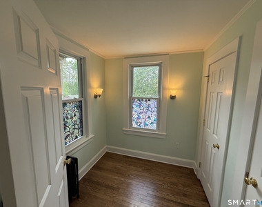 133 Eastern Drive - Photo Thumbnail 1