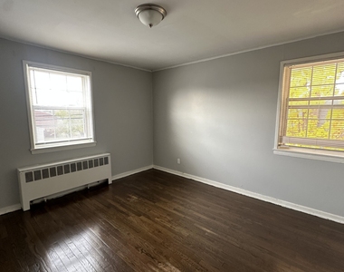 114 Hillcrest Avenue - Photo Thumbnail 2